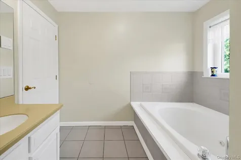 68 Bolton Avenue White Plains NY 10605