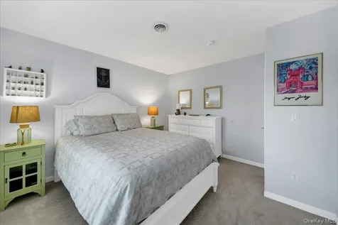 68 Bolton Avenue White Plains NY 10605