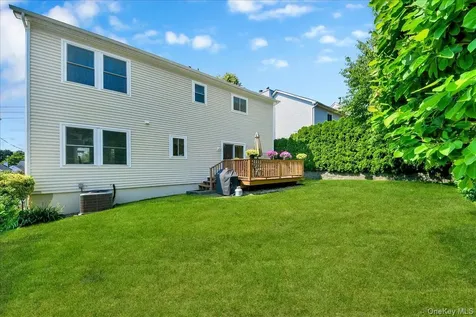 68 Bolton Avenue White Plains NY 10605