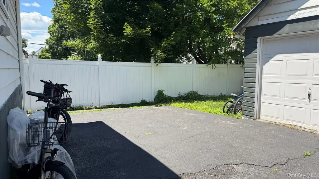 417 Baker Street Poughkeepsie NY 12603