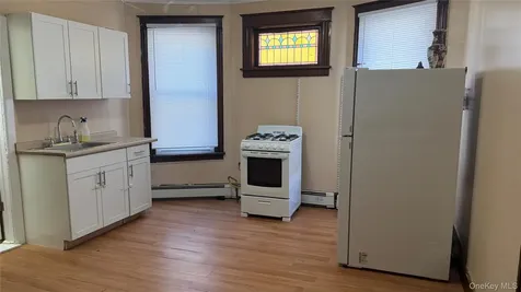 417 Baker Street Poughkeepsie NY 12603
