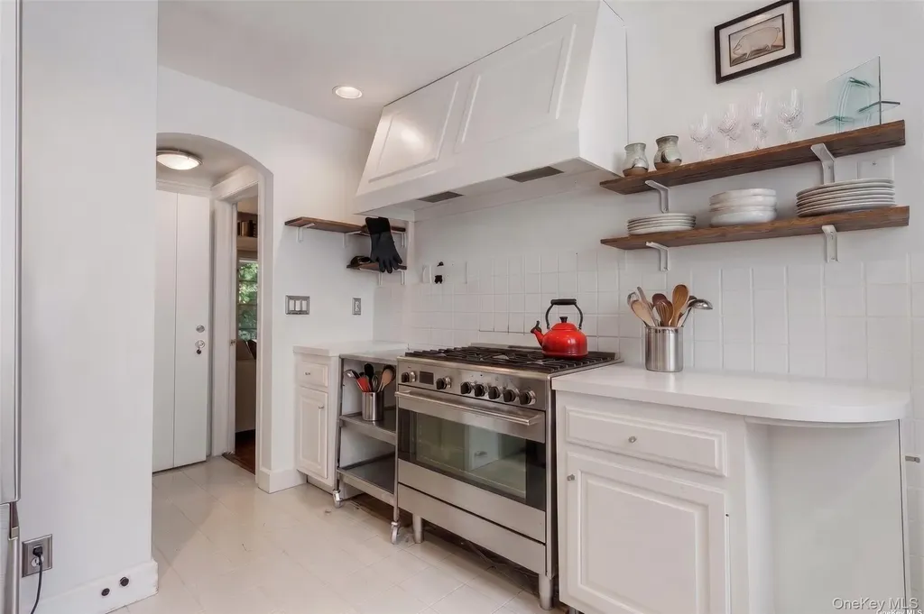 224 Mamaroneck Road Scarsdale NY 10583