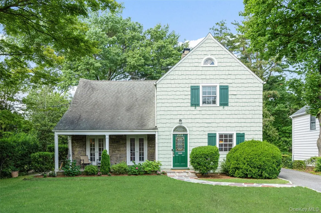 224 Mamaroneck Road Scarsdale NY 10583