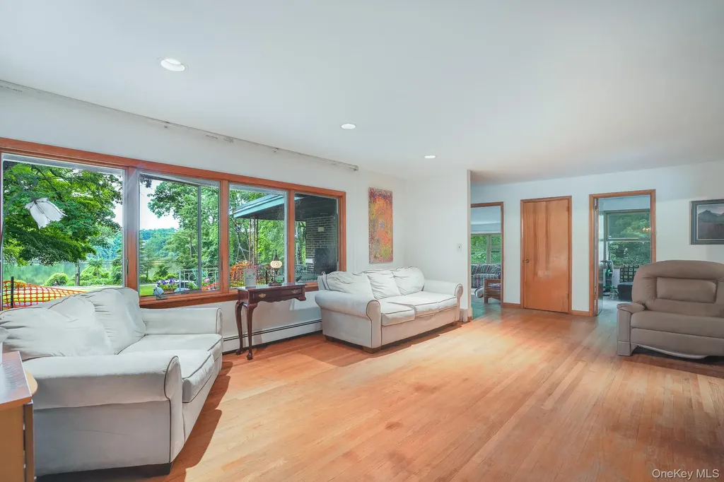 142 Westchester Avenue Buchanan NY 10511