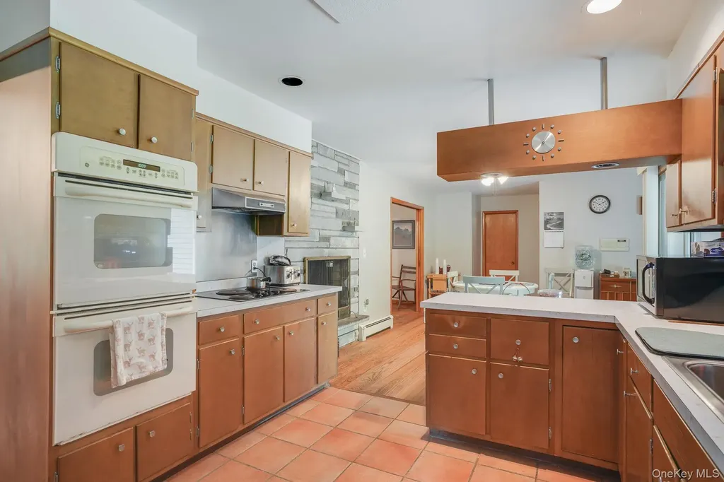 142 Westchester Avenue Buchanan NY 10511