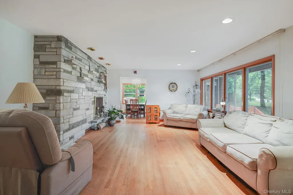 142 Westchester Avenue Buchanan NY 10511
