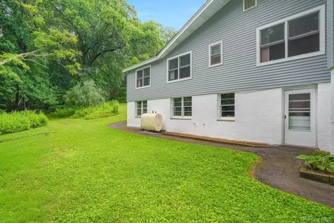 142 Westchester Avenue Buchanan NY 10511