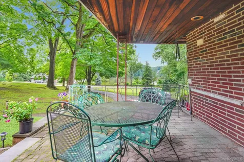 142 Westchester Avenue Buchanan NY 10511