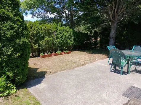 5127 Village Circle E Manorville NY 11949