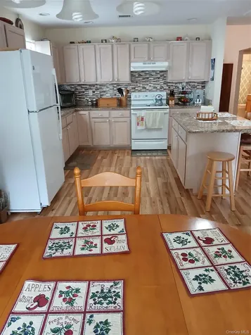 5127 Village Circle E Manorville NY 11949