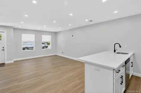 15 Hooker Street Kingston NY 12401