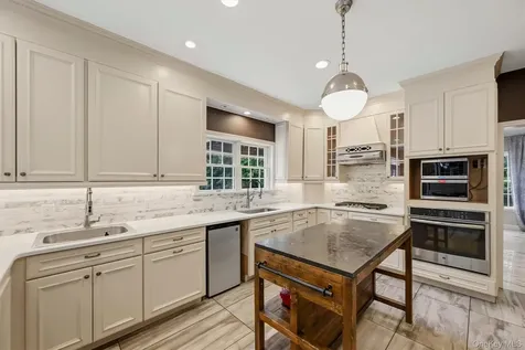 281 Phillips Hill Road New City NY 10956