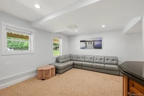 281 Phillips Hill Road New City NY 10956