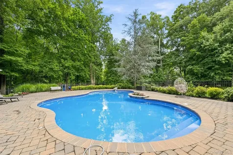 281 Phillips Hill Road New City NY 10956