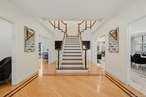 281 Phillips Hill Road New City NY 10956