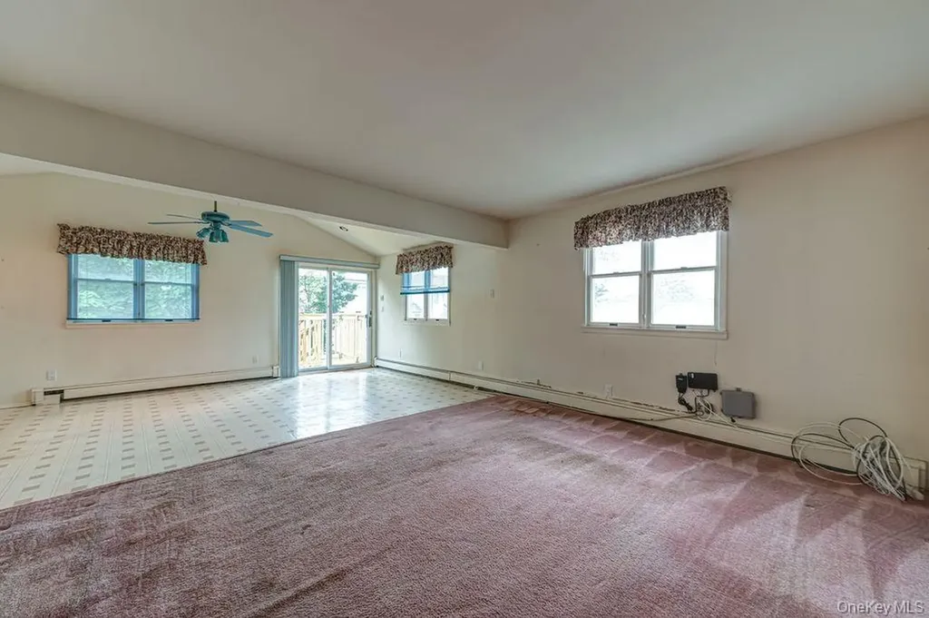 1387 Liberty Avenue North Bellmore NY 11710