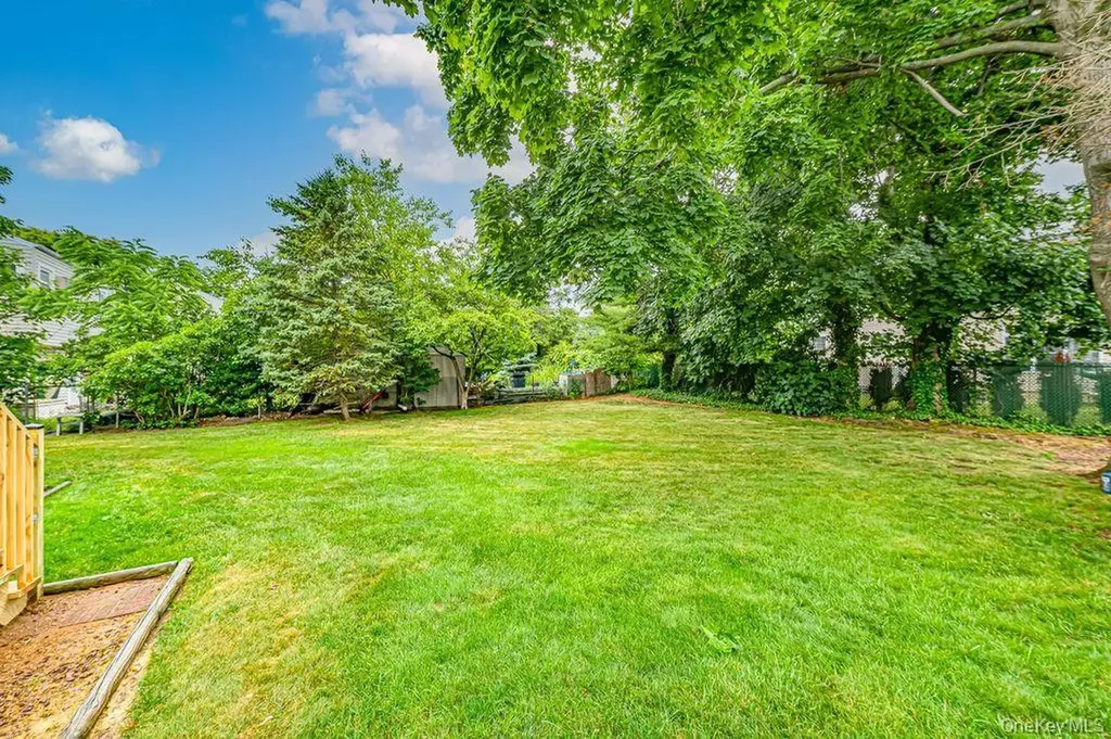 1387 Liberty Avenue North Bellmore NY 11710