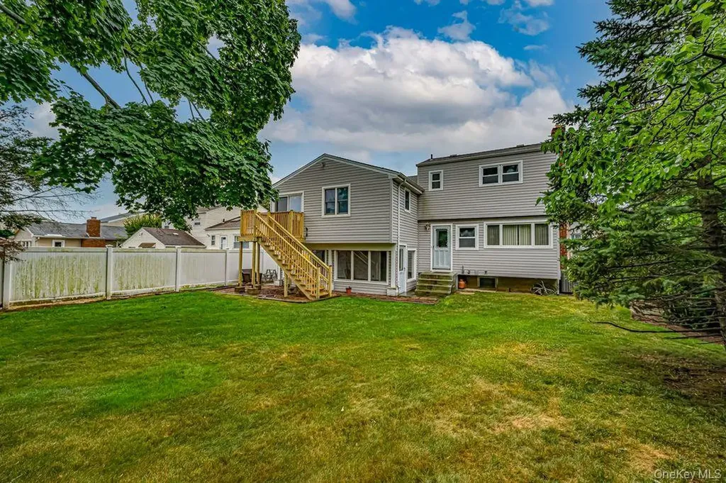 1387 Liberty Avenue North Bellmore NY 11710
