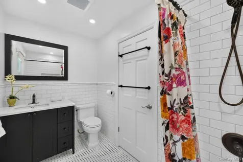 55 Pershing Avenue Locust Valley NY 11560