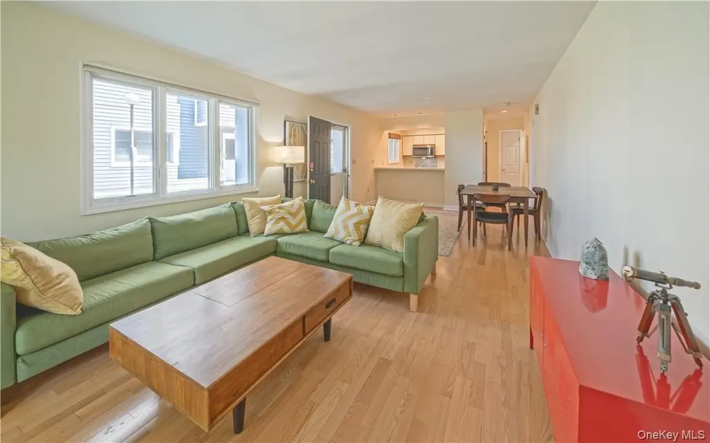 16 Hudson Point Lane Ossining NY 10562