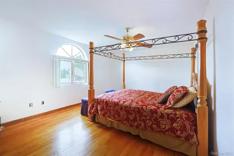 79 Constellation Road Levittown NY 11756