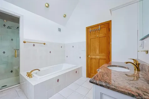 79 Constellation Road Levittown NY 11756