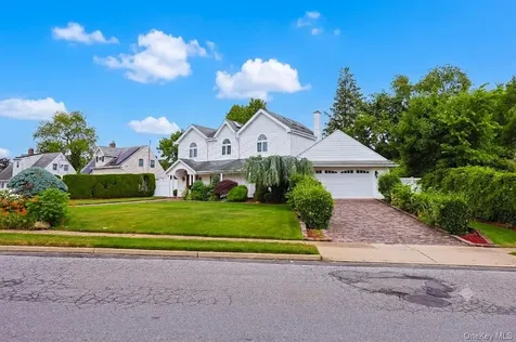 79 Constellation Road Levittown NY 11756