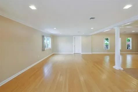 79 Constellation Road Levittown NY 11756