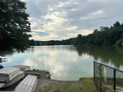 214 Walnut Road Lake Peekskill NY 10537