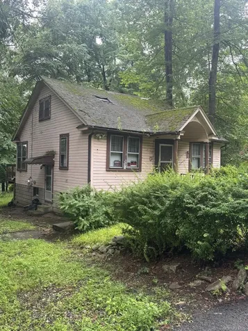 214 Walnut Road Lake Peekskill NY 10537