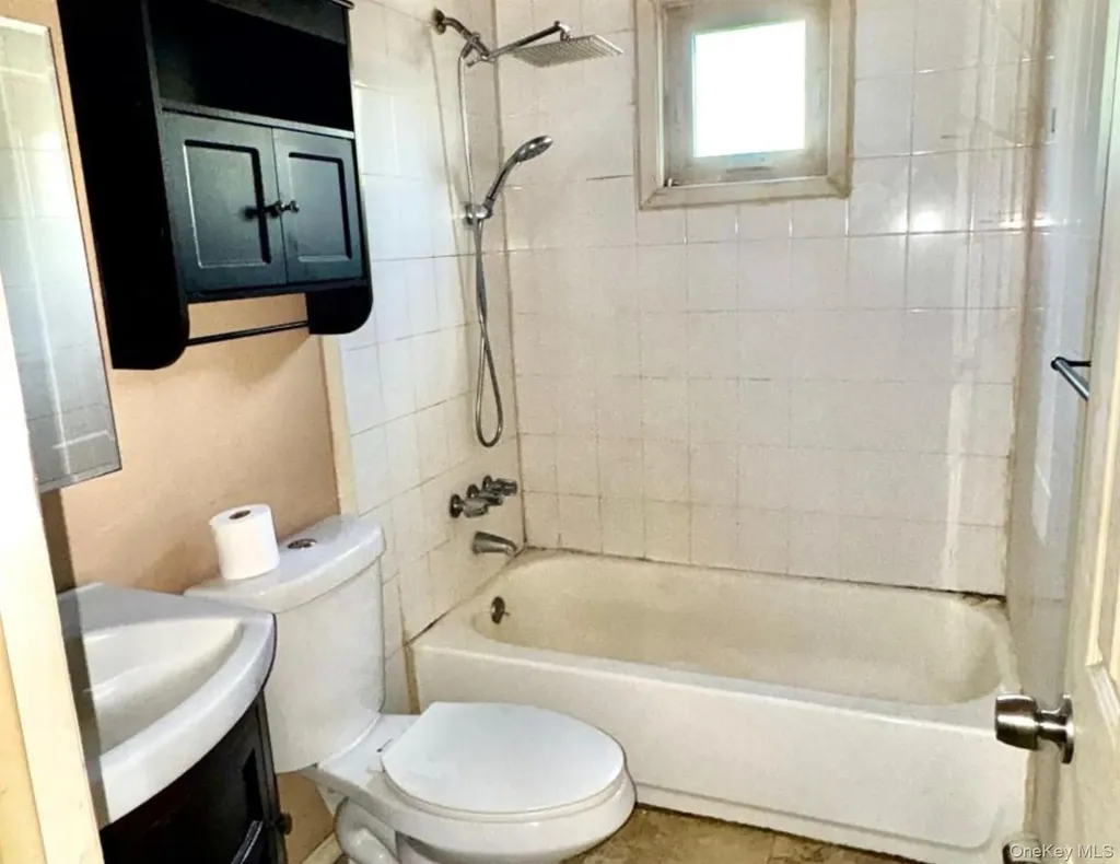 2453 D Union Boulevard Islip NY 11751