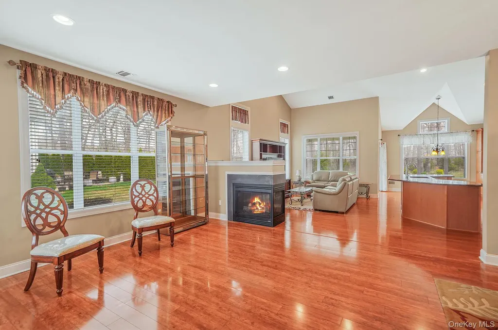 11 Ovation Place Eastport NY 11941