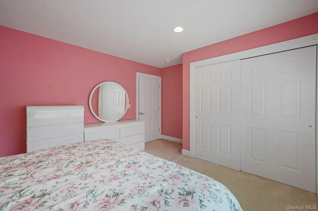 11 Ovation Place Eastport NY 11941