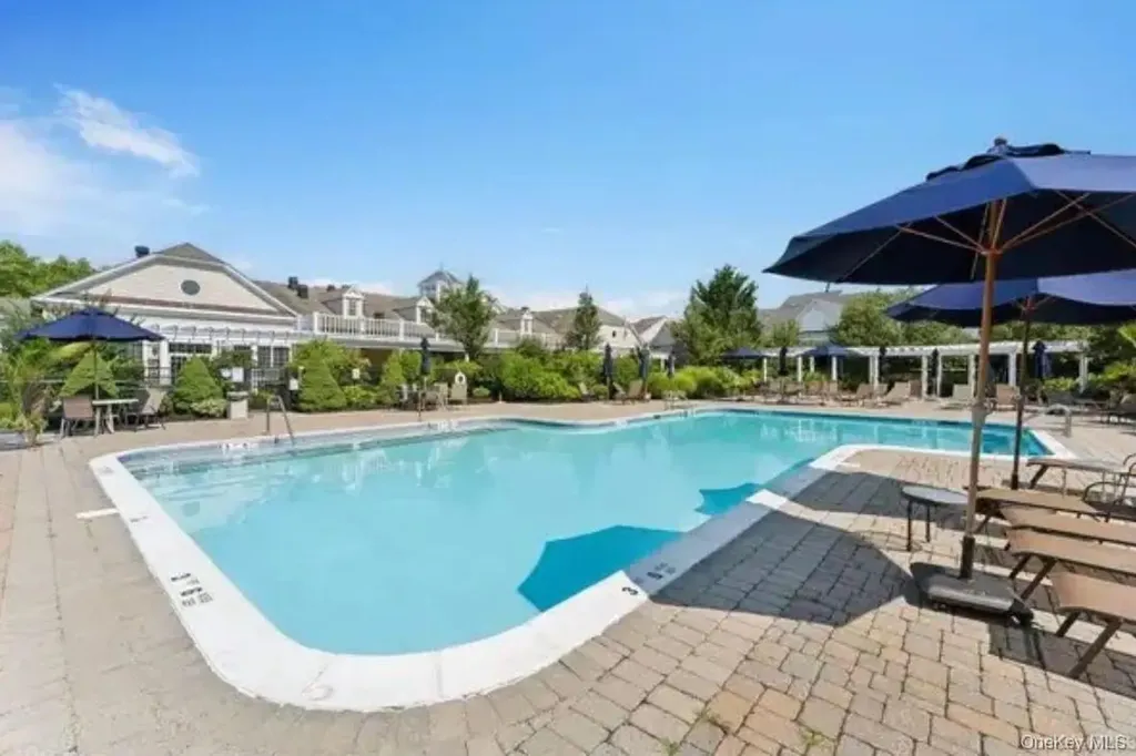 11 Ovation Place Eastport NY 11941