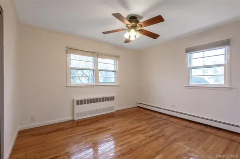 12 Prince Street Hicksville NY 11801