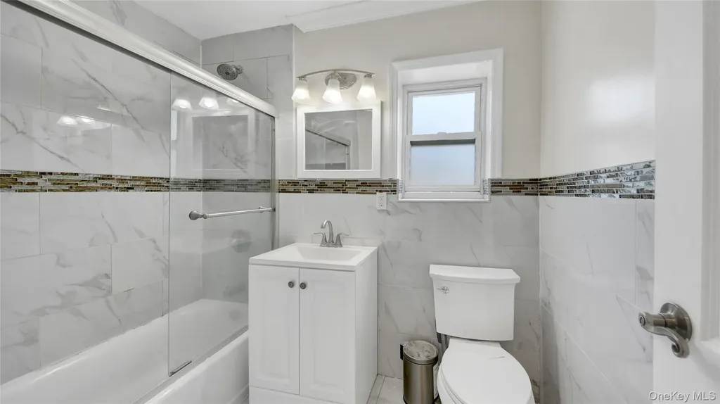 4392 Carpenter Apt #2 Avenue Bronx NY 10466