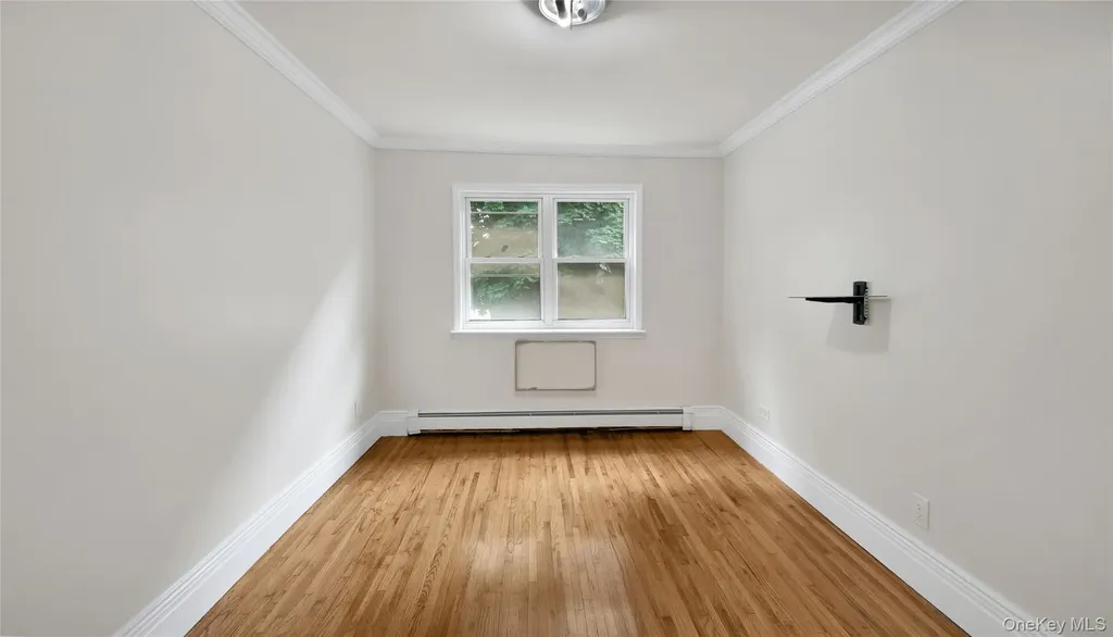 4392 Carpenter Apt #2 Avenue Bronx NY 10466