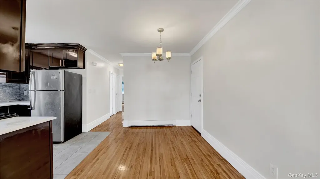 4392 Carpenter Apt #2 Avenue Bronx NY 10466