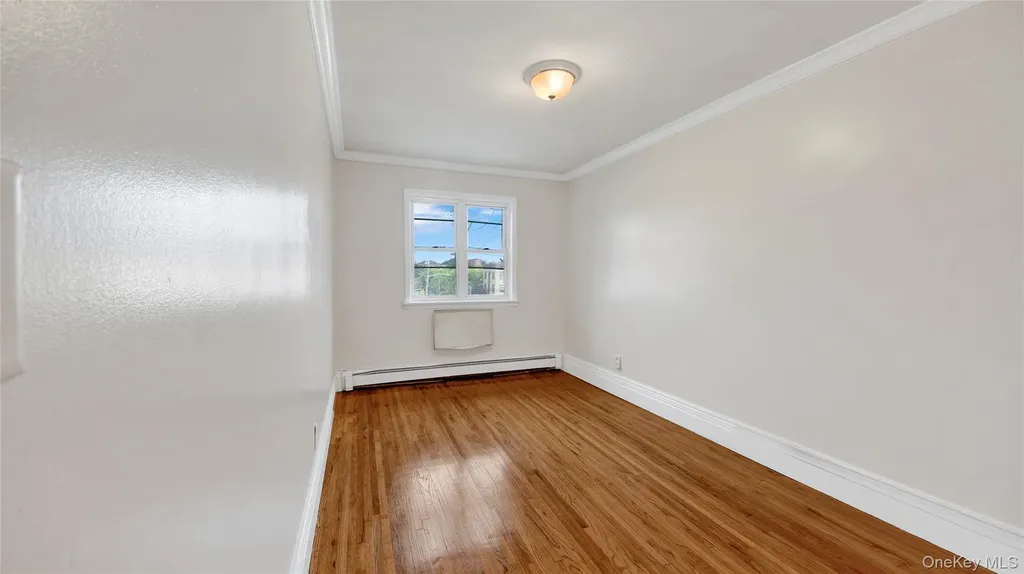 4392 Carpenter Apt #2 Avenue Bronx NY 10466