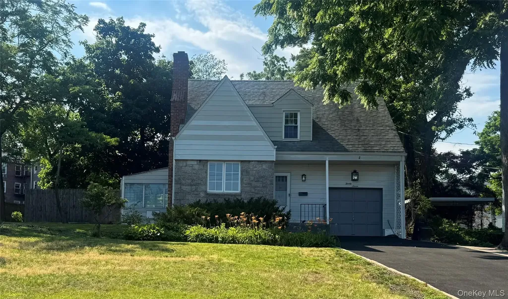 27 Keogh Lane New Rochelle NY 10805