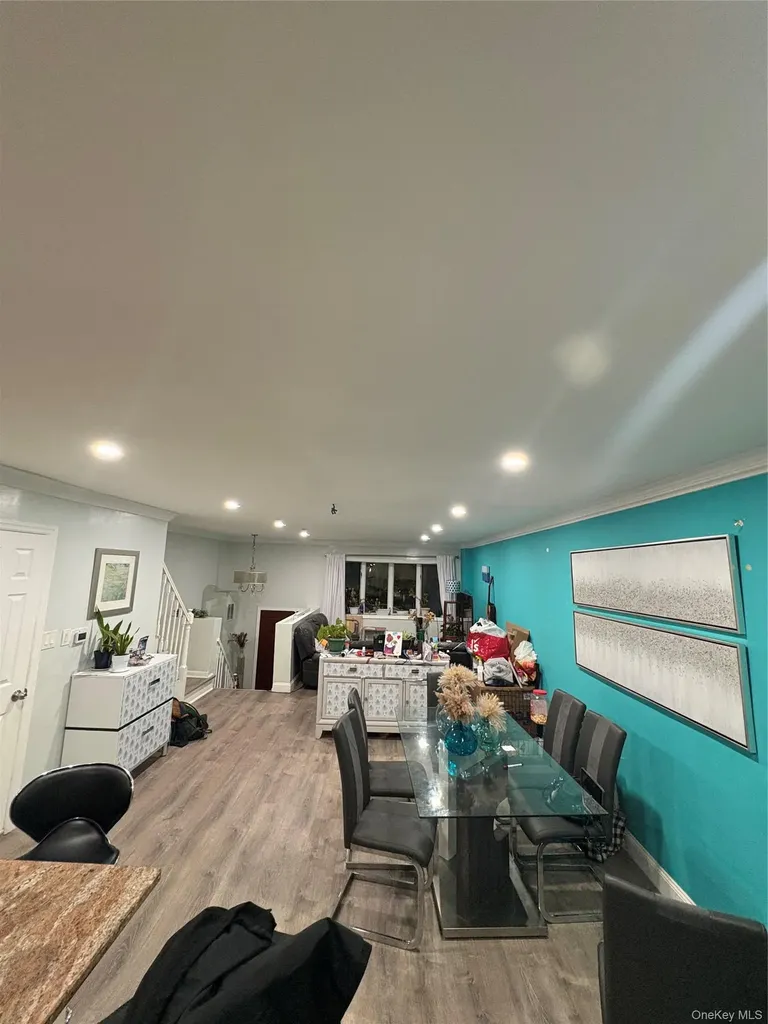 277 Graff Avenue Bronx NY 10465