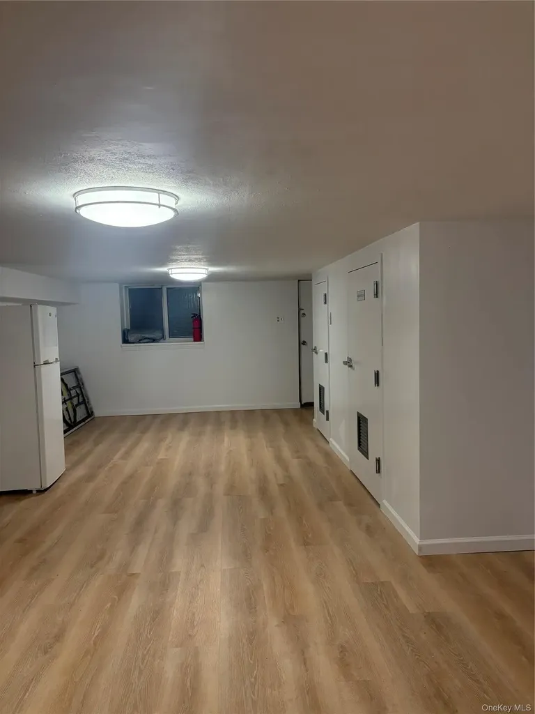 277 Graff Avenue Bronx NY 10465
