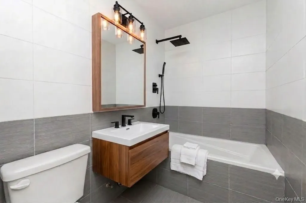 1625 Emmons Avenue Brooklyn NY 11235