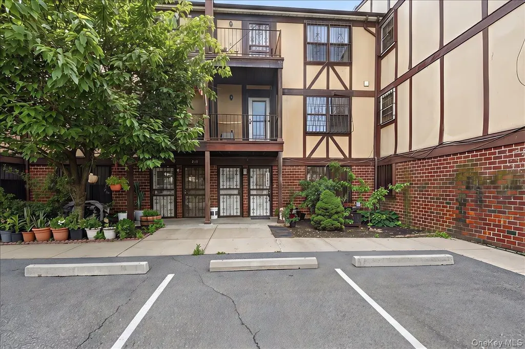 916 Union Avenue Bronx NY 10459