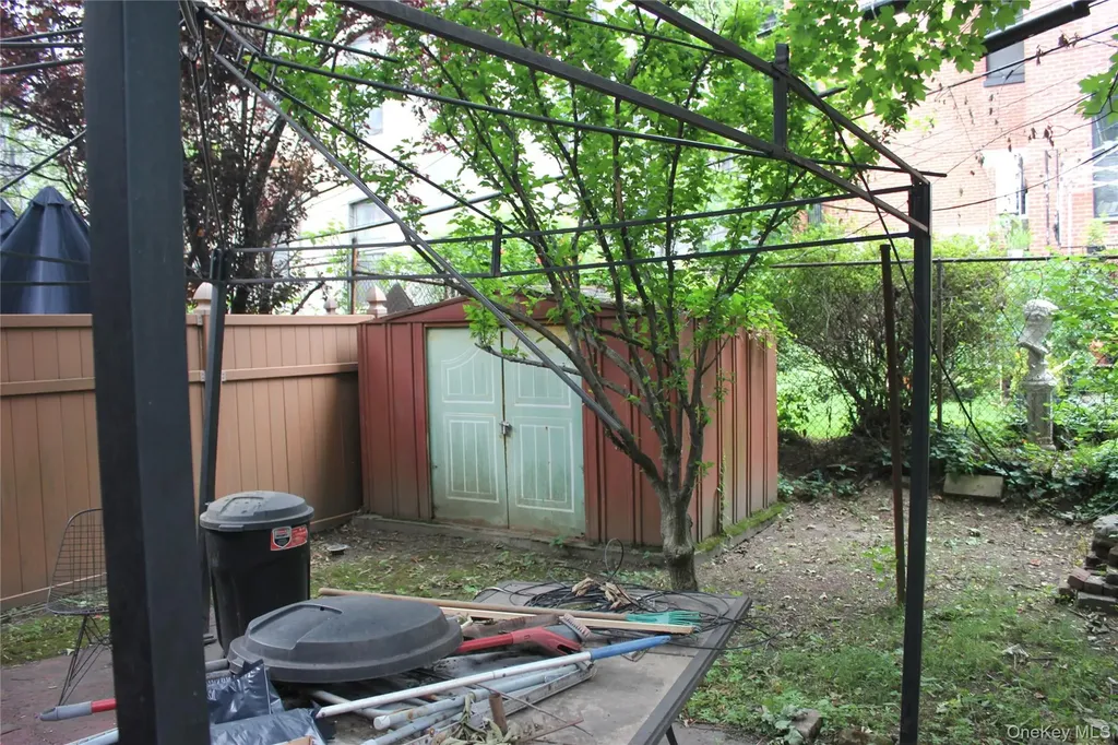 341 Gates Avenue Brooklyn NY 11216