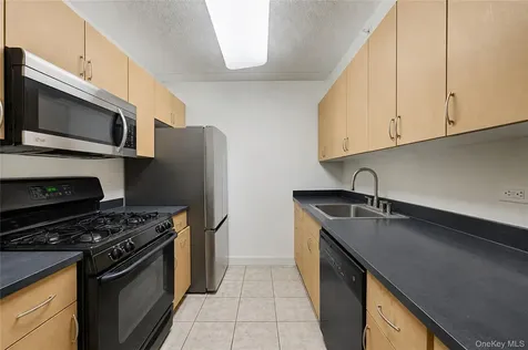 68 Bradhurst Avenue New York (manhattan) NY 10039