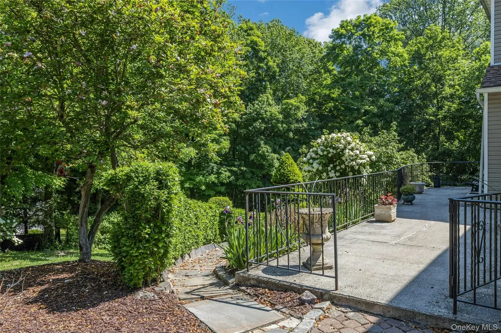 204 Cherry Hill Road Carmel NY 10512