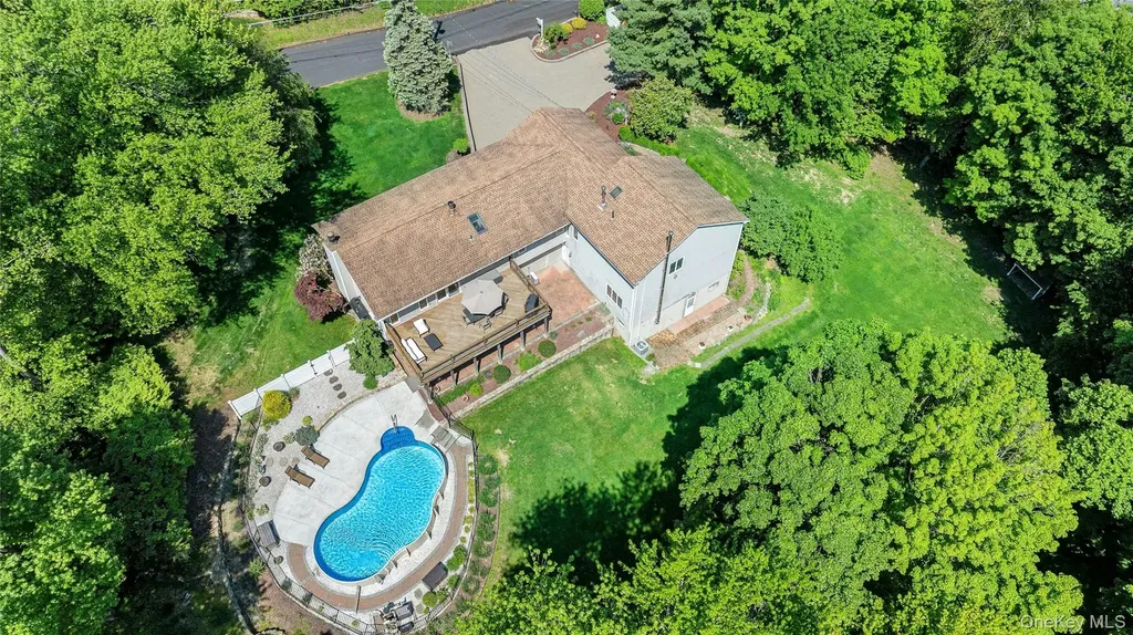 204 Cherry Hill Road Carmel NY 10512