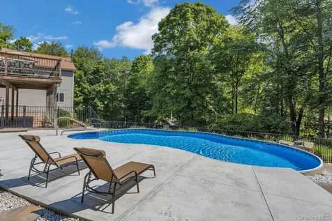 204 Cherry Hill Road Carmel NY 10512