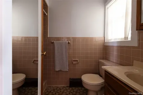 22 Crosmour Road Rhinebeck NY 12572